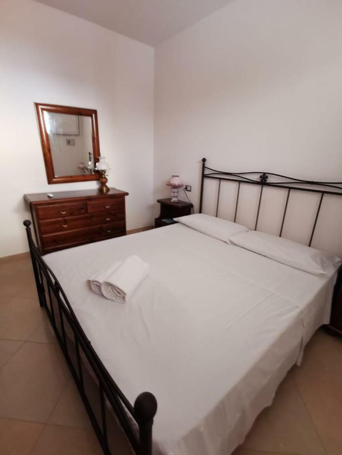 Casa Graziella Apartment Sant'Antioco Bagian luar foto